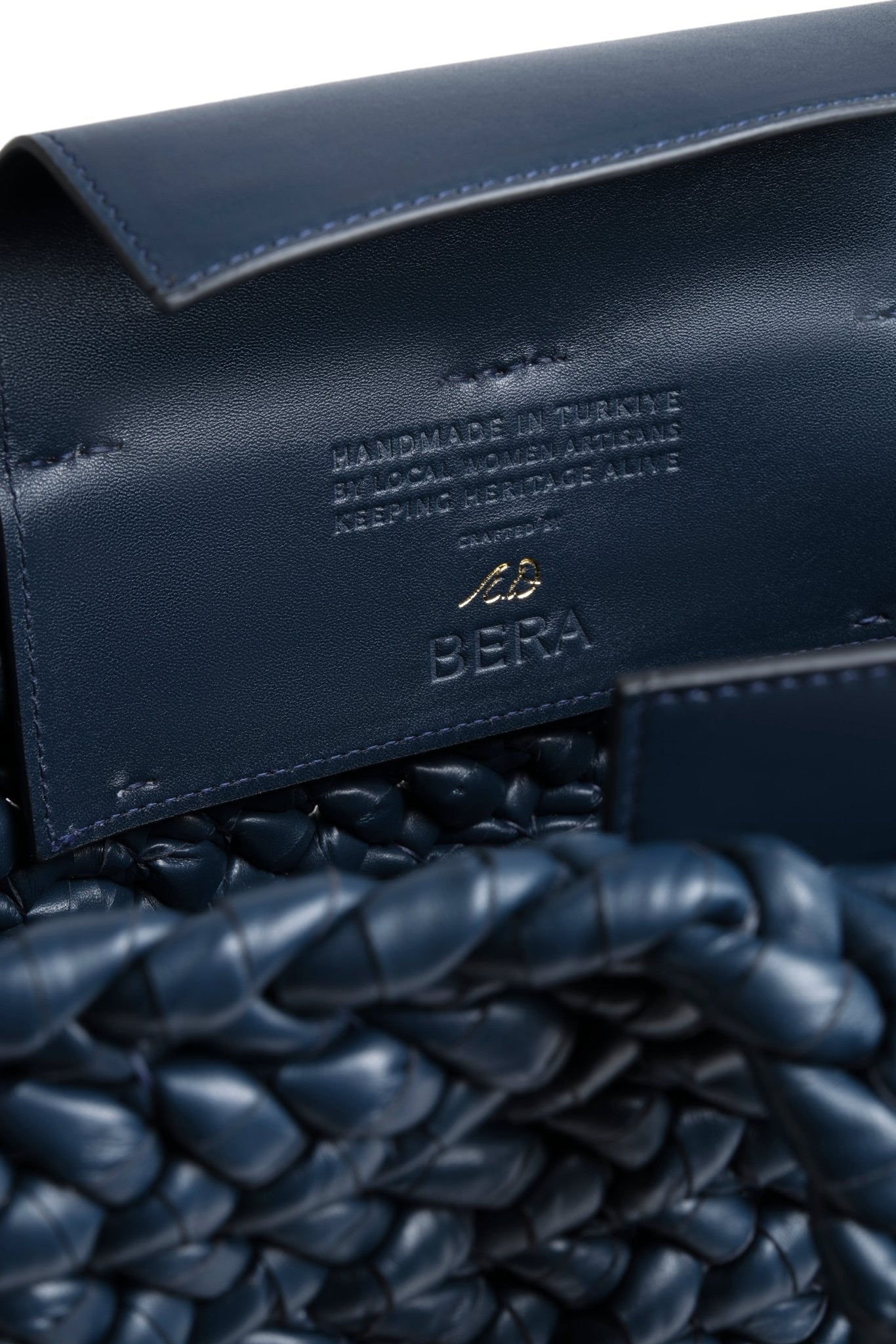 HANDCRAFTED MIRA NAVY - Bera Design